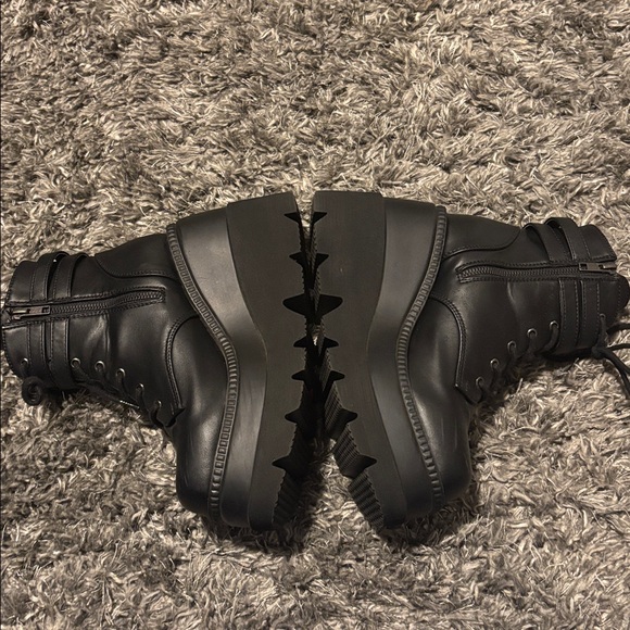 Demonia Black Vegan Leather Ankle Platform Boots 8 - Picture 4 of 9